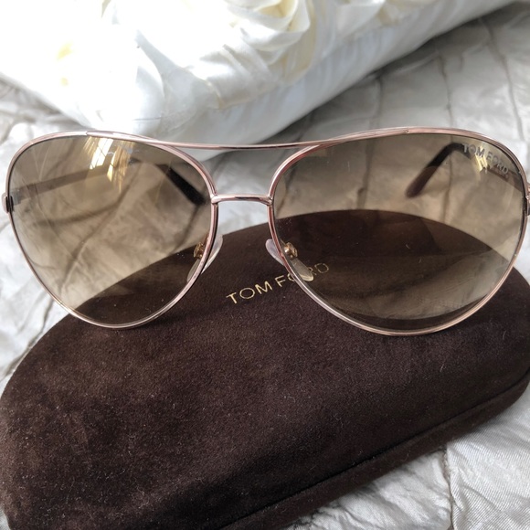 Accessories - Tom Ford sunglasses
